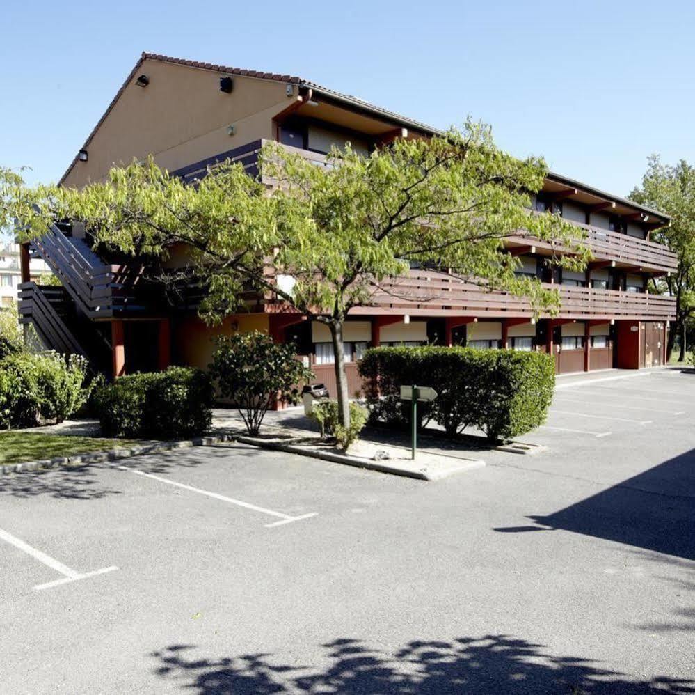 Kyriad Fontenay - Tresigny Exterior photo